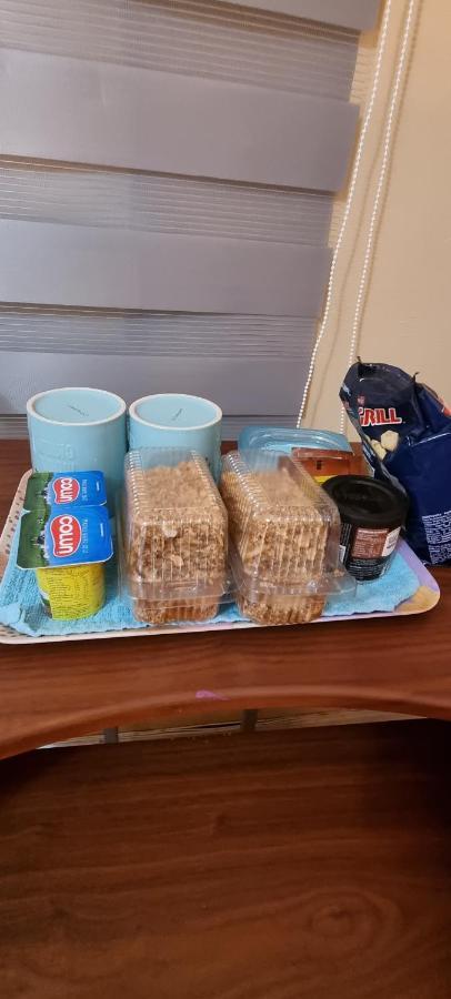 Casa Cama Matrimonial Con Bano Privado A Pasos De Av San Juan Vista A La Montana Acomodação com café da manhã  Rancagua
